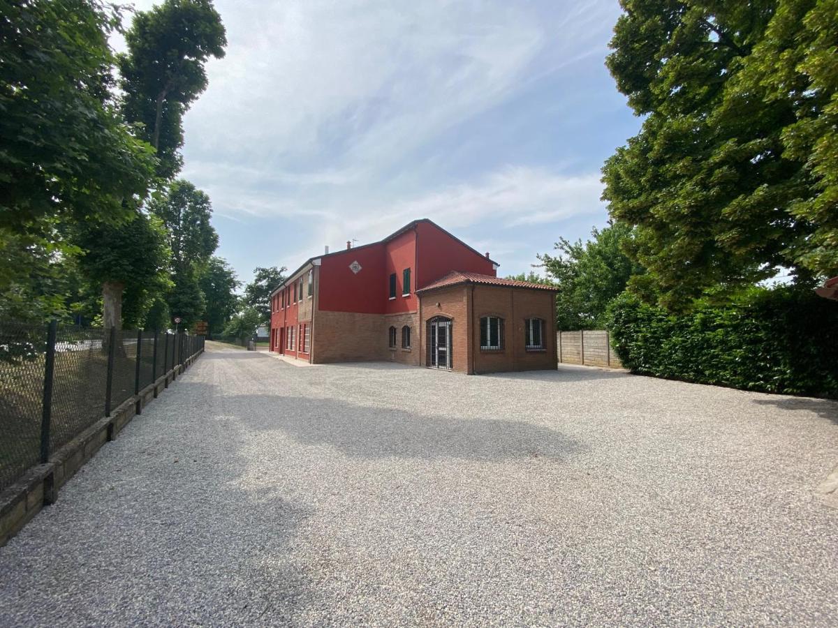 Ca Rossa Hotel Bondeno Exterior photo